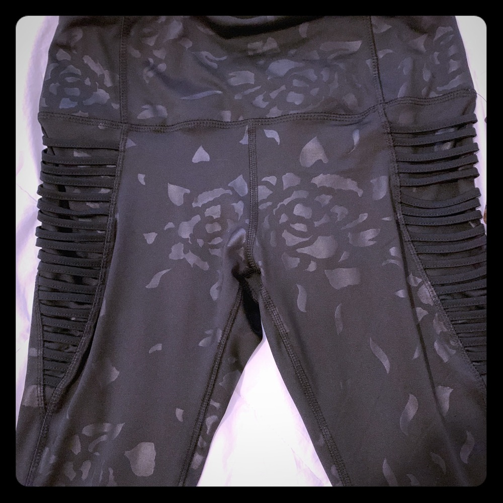 RBX Active Rose Floral Print Capri Leggings